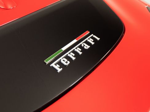 Certified 2025 Ferrari Roma Spider RWD image 14