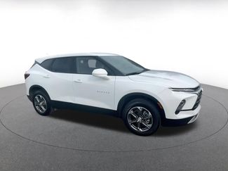 Used 2025 Chevrolet Blazer LT video 2
