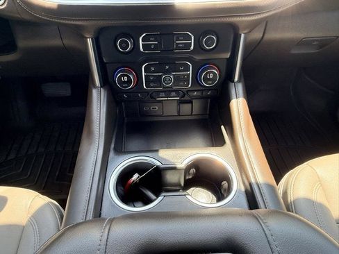 Used 2023 Chevrolet Tahoe Z71 AWD/4WD image 39