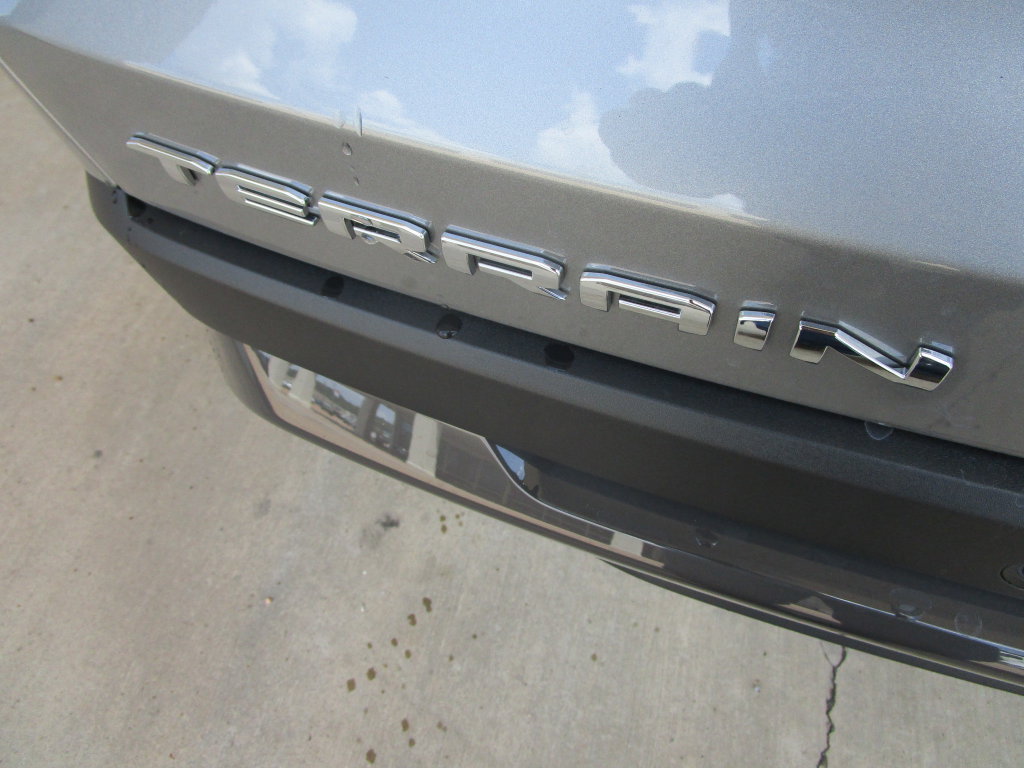 New 2027 GMC Terrain Elevation w/ Elevation Premium Package FWD image 11
