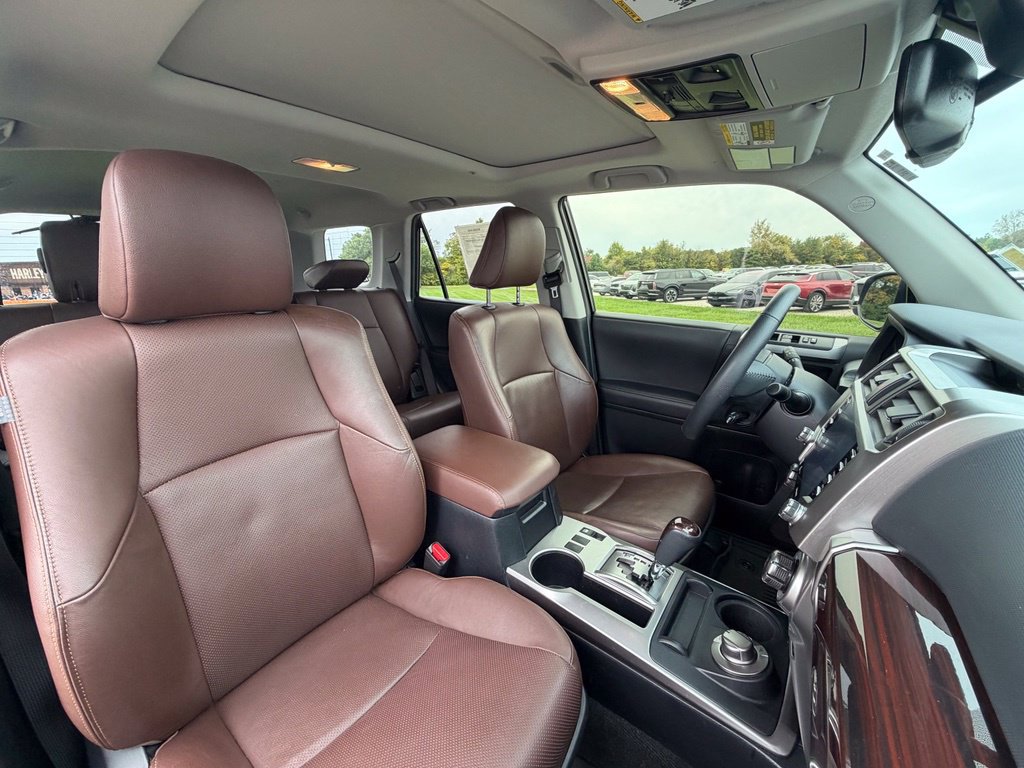 Used 2020 Toyota 4Runner Limited w/ Convenience Package AWD/4WD image 32