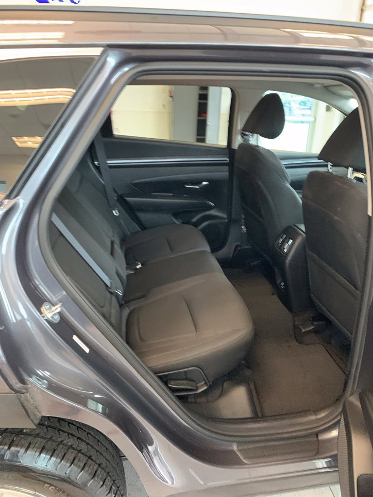 Certified 2023 Hyundai Tucson SEL AWD/4WD image 12