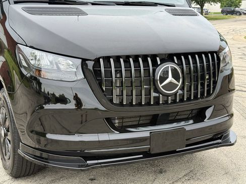 Used 2023 Mercedes-Benz Sprinter 2500 image 8