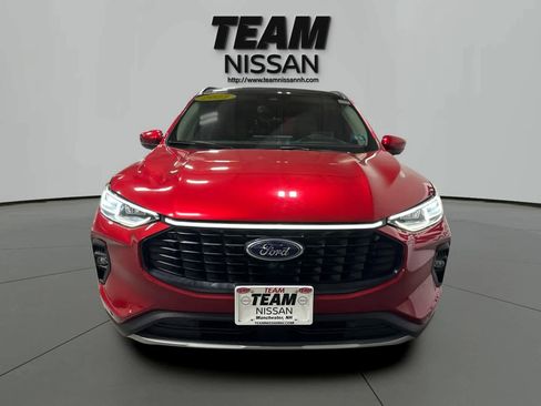 Used 2023 Ford Escape SE w/ PHEV Premium Package image 2