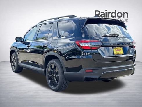 Used 2026 Honda Pilot Black Edition image 5