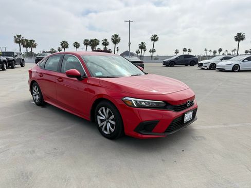 Used 2024 Honda Civic LX image 4