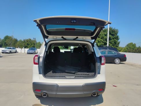 Used 2023 Subaru Ascent Premium w/ Convenience Package AWD/4WD image 18
