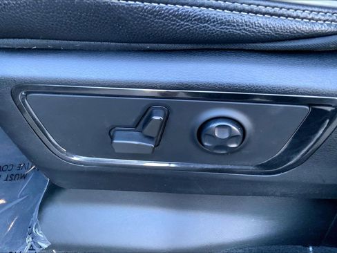 Used 2022 RAM 1500 Limited w/ Body Color Bumper Group image 28