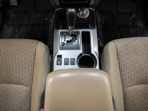 Used 2021 Toyota 4Runner SR5 AWD/4WD image 28