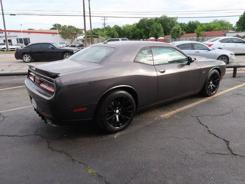Used 2015 Dodge Challenger R/T w/ Quick Order Package 28B R/T RWD image 3