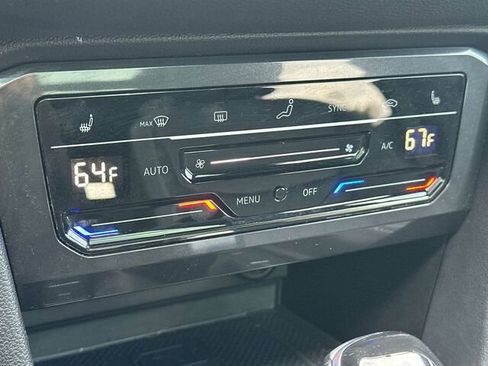 Used 2022 Volkswagen Tiguan SE R-Line image 25