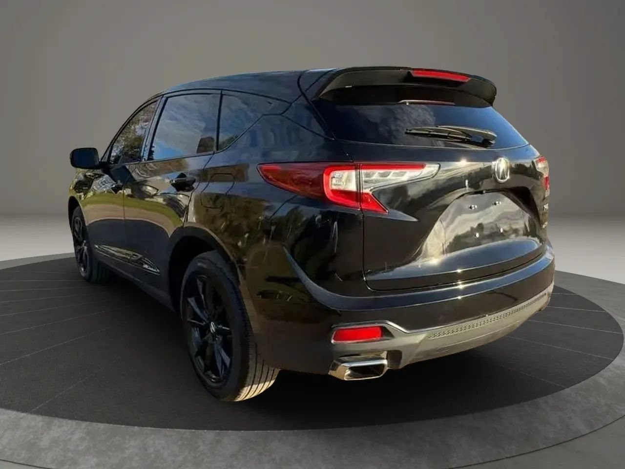 Used 2025 Acura RDX SH-AWD image 4