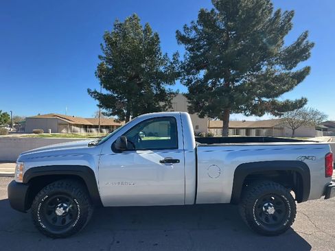 Used 2010 Chevrolet Silverado 1500 W/T image 1