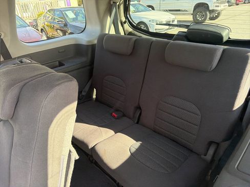Used 2010 Nissan Pathfinder SE image 14
