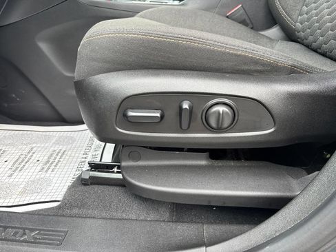 Used 2019 Chevrolet Equinox LT AWD/4WD image 15
