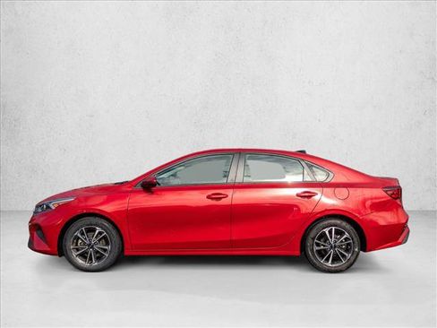 Used 2024 Kia Forte LXS image 8