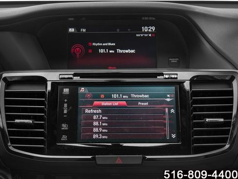 Used 2017 Honda Accord EX image 11