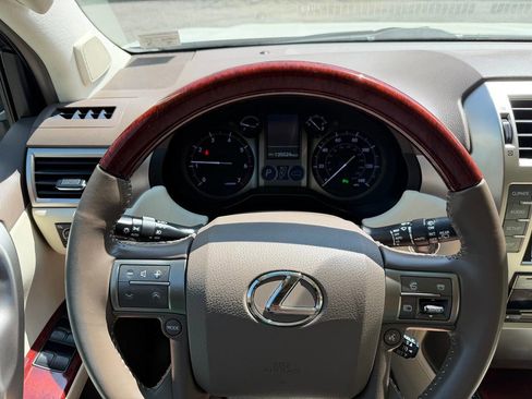 Used 2013 Lexus GX 460 w/ Comfort Plus Pkg image 17