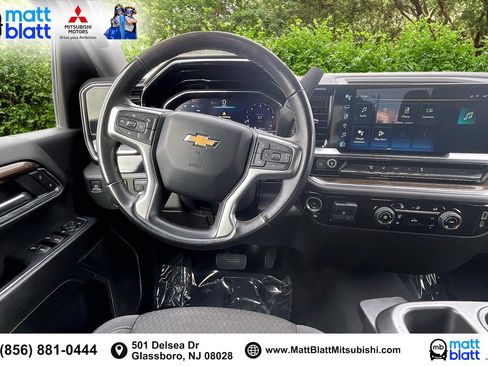 Used 2024 Chevrolet Silverado 3500 LT image 6