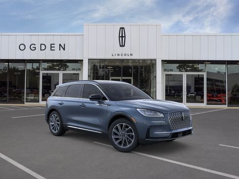 New 2026 Lincoln Corsair Premiere image 7