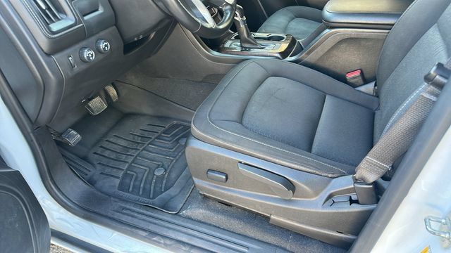 Used 2022 GMC Canyon Elevation AWD/4WD image 8