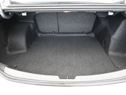 Used 2025 Chevrolet Malibu LT FWD image 28