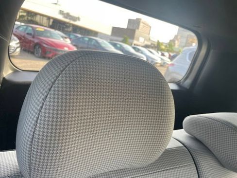 Used 2015 Kia Soul FWD image 14
