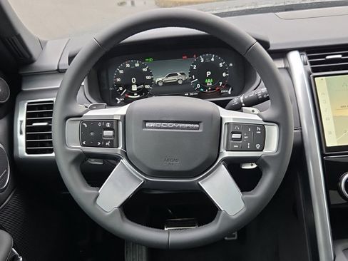 New 2026 Land Rover Discovery Limited Edition image 24