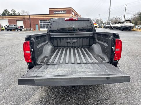 Used 2016 Chevrolet Colorado LT w/ Midnight Edition image 17