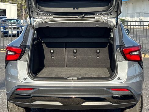 Used 2024 Chevrolet Trax ACTIV image 19