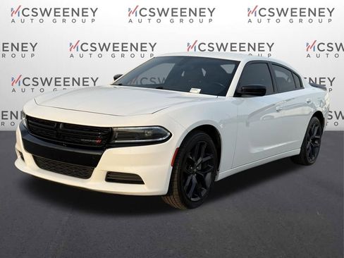Used 2022 Dodge Charger SXT w/ Blacktop Package image 1