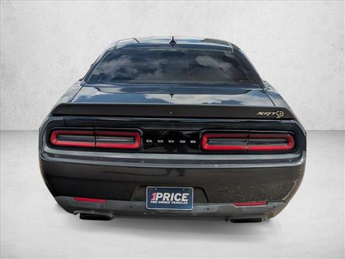 Used 2015 Dodge Challenger SRT Hellcat RWD image 6