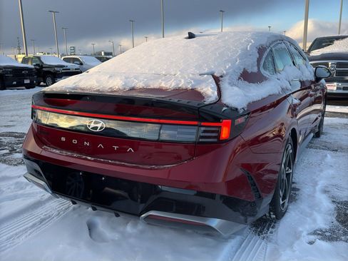 Used 2024 Hyundai Sonata SEL w/ Convenience Package image 5