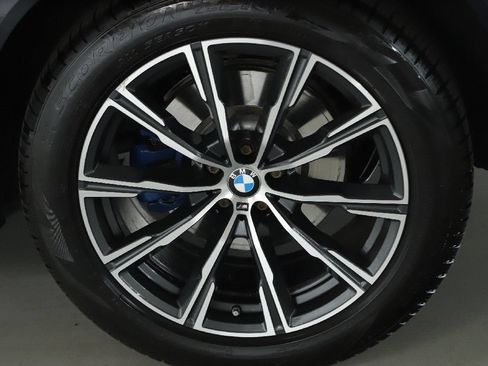 Used 2023 BMW X5 xDrive40i w/ Executive Package AWD/4WD image 47