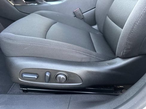 Used 2024 Chevrolet Malibu LT image 16