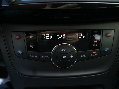 Used 2019 Nissan Sentra SV image 16