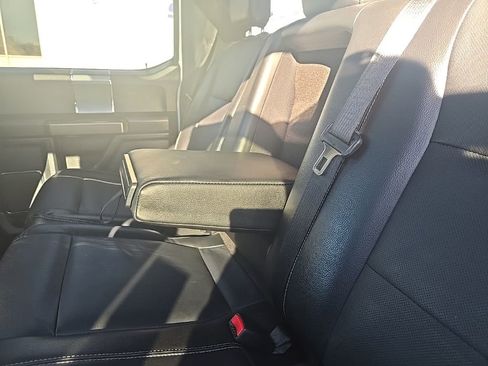 Used 2015 Ford F150 Lariat image 26