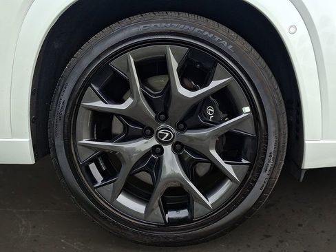 Used 2025 Lexus TX 500h AWD image 9