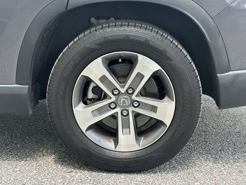 Used 2024 Honda Pilot EX-L image 12