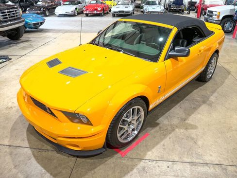 Used 2007 Ford Mustang Shelby GT500 RWD image 29