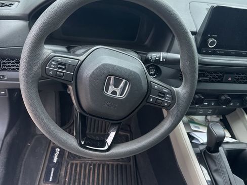 Used 2023 Honda Accord LX image 13