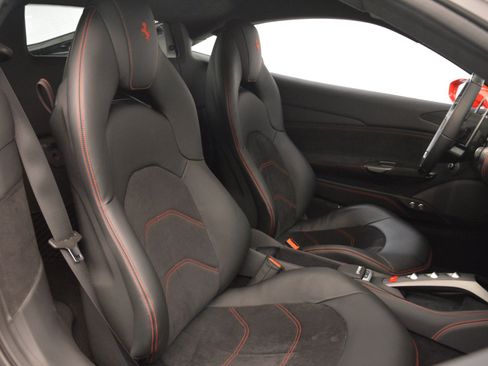 Certified 2018 Ferrari 488 GTB RWD image 19