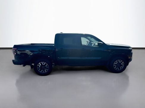 Used 2024 Nissan Frontier SL AWD/4WD image 8