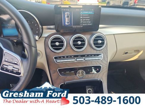 Used 2019 Mercedes-Benz C 300 4MATIC Sedan image 23