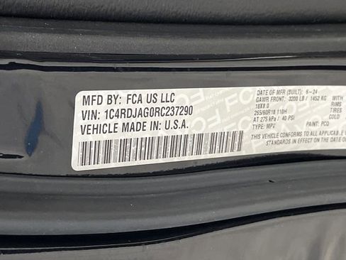 Used 2024 Dodge Durango SXT w/ 3rd Row Seating Group image 38