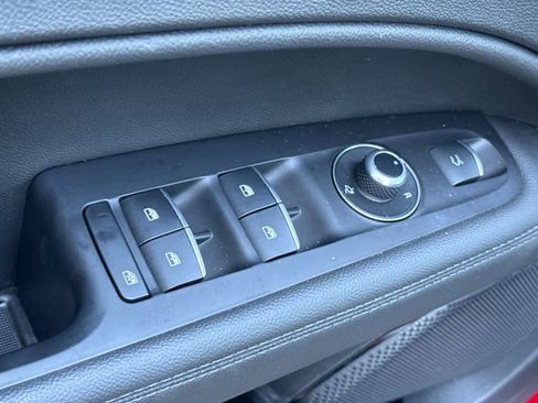 Used 2024 Alfa Romeo Stelvio Sprint image 11