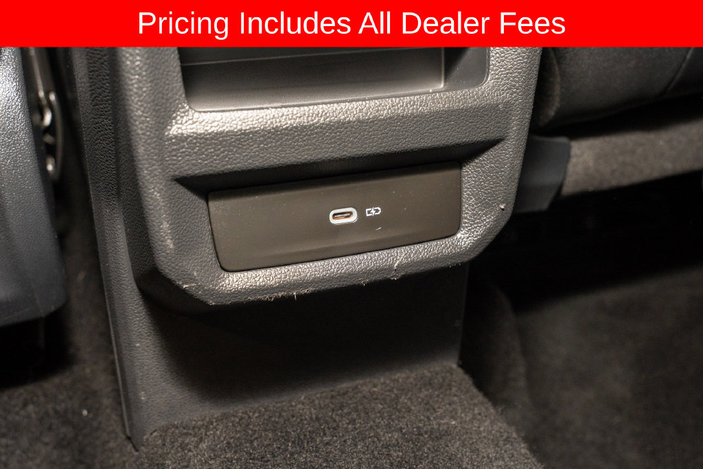Used 2022 Volkswagen Taos SE w/ IQ.Drive SE Package FWD image 7