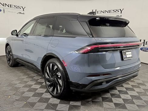 Used 2026 Lincoln Nautilus Reserve w/ Jet Appearance Package AWD/4WD image 6