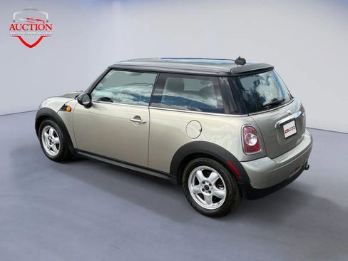 Used 2011 MINI Cooper Hardtop image 3