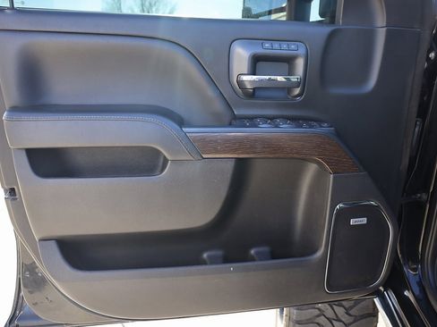 Used 2018 GMC Sierra 2500 Denali w/ Duramax Plus Package image 10